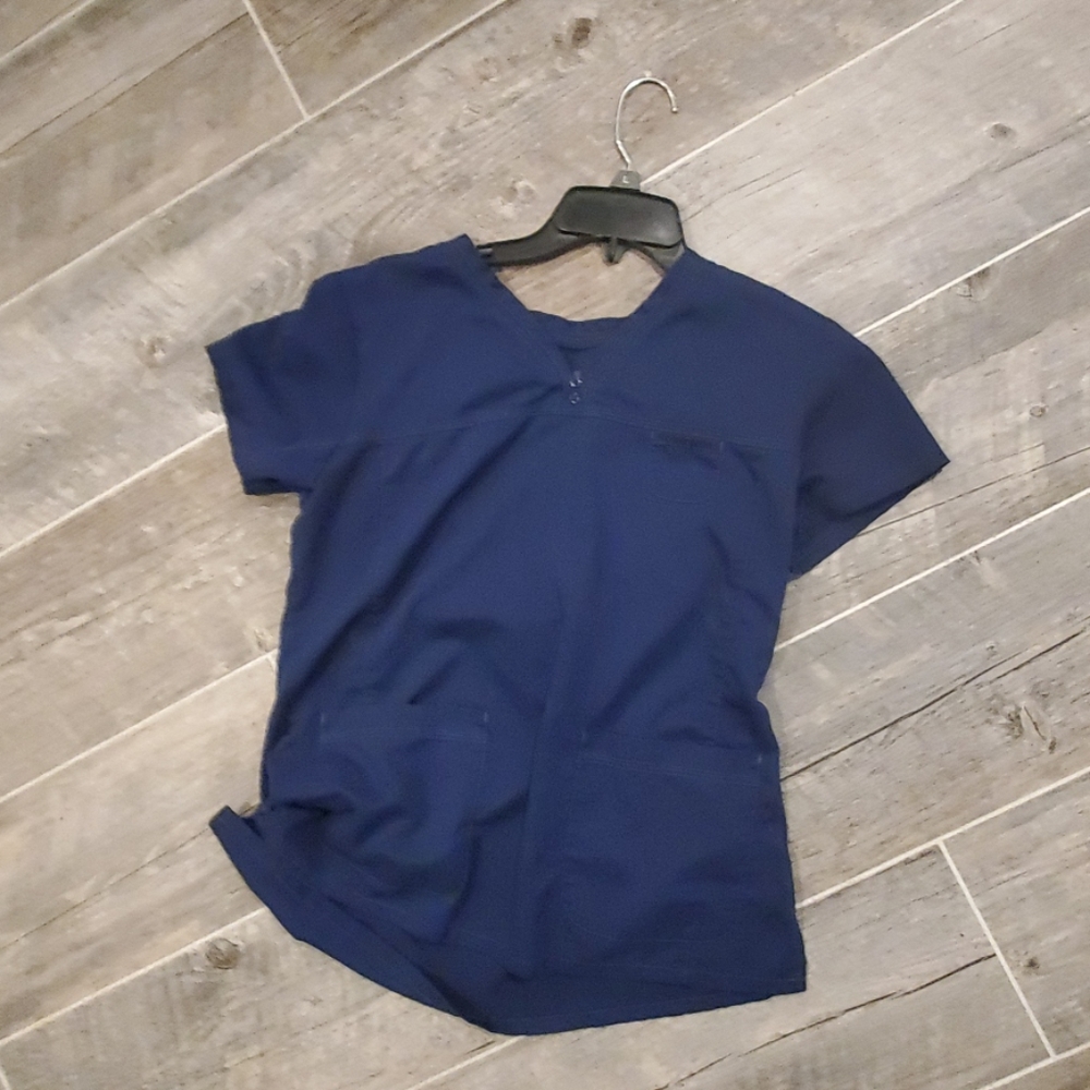 Cute button Grey's anatomy Navy scrub top medium
